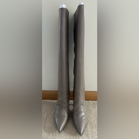 NIB Kendall + Kylie Calla Leather Slouch Boot in Taupe Leather - Size 8 - Picture 6 of 15